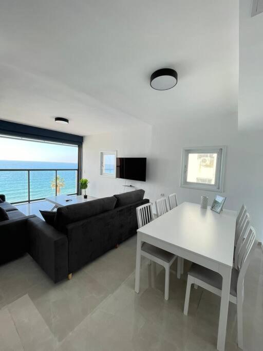 Onthesea Bat Yam Apartment Exterior photo